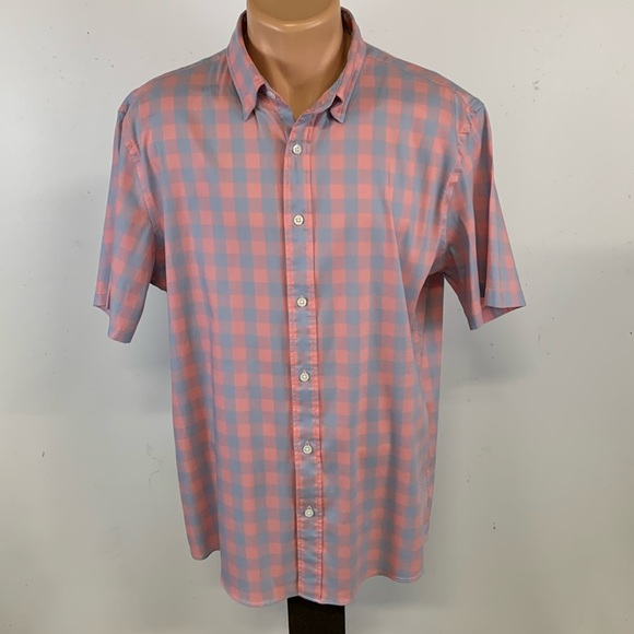 Faherty Other - Faherty short sleeve button down collar shirt.  L